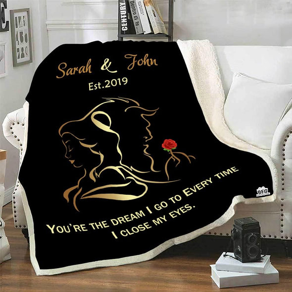 Love Story Unfolded: Beauty and Beast Blanket with Custom Couples Names & Est. Date - Ideal for Birthday, Anniversary, and Valentine's Day - Gift for Him/Her