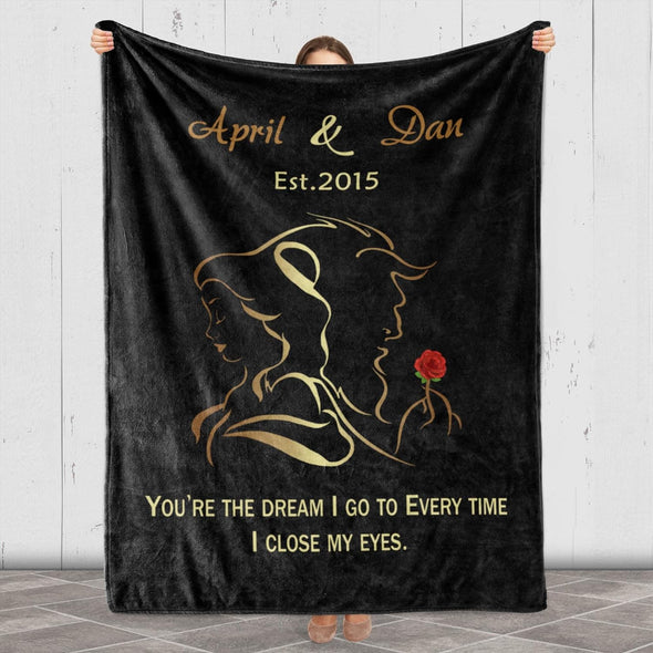 Love Story Unfolded: Beauty and Beast Blanket with Custom Couples Names & Est. Date - Ideal for Birthday, Anniversary, and Valentine's Day - Gift for Him/Her