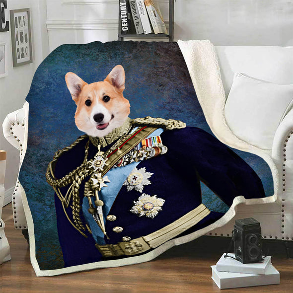 Personalize Your Pet In A Royal Look